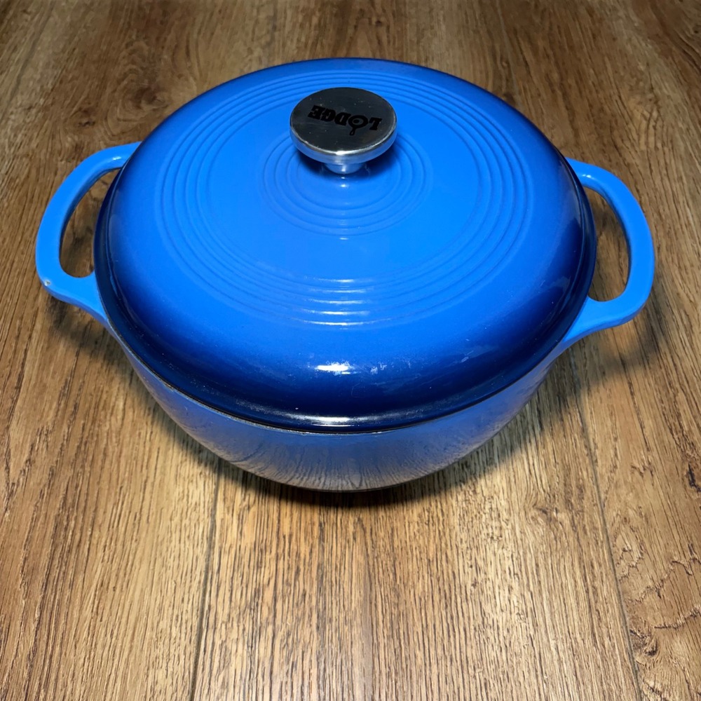 Lodge Caribbean Blue Cast Iron Large 6 Quart Enameled Dutch Oven With Lid READ - Picture 10 of 10